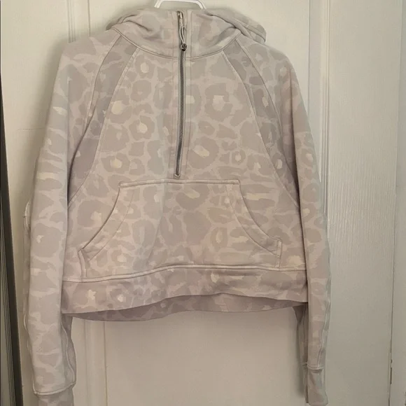 LULULEMON | M/L Women’s Scuba Oversized 1/2 zip hoodie - Picture 2 of 2